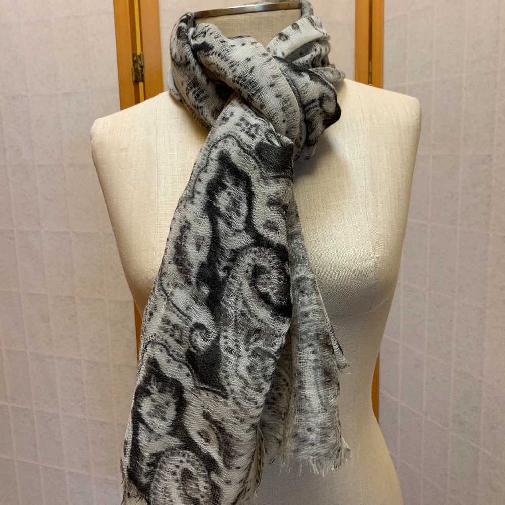 Shades of gray paisley scarf